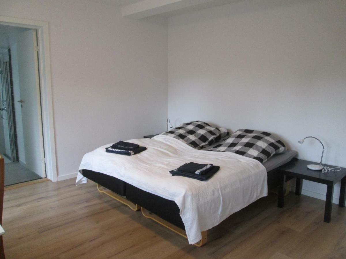 Hos Tina Bed & Breakfast รอสกิลด์ ภายนอก รูปภาพ